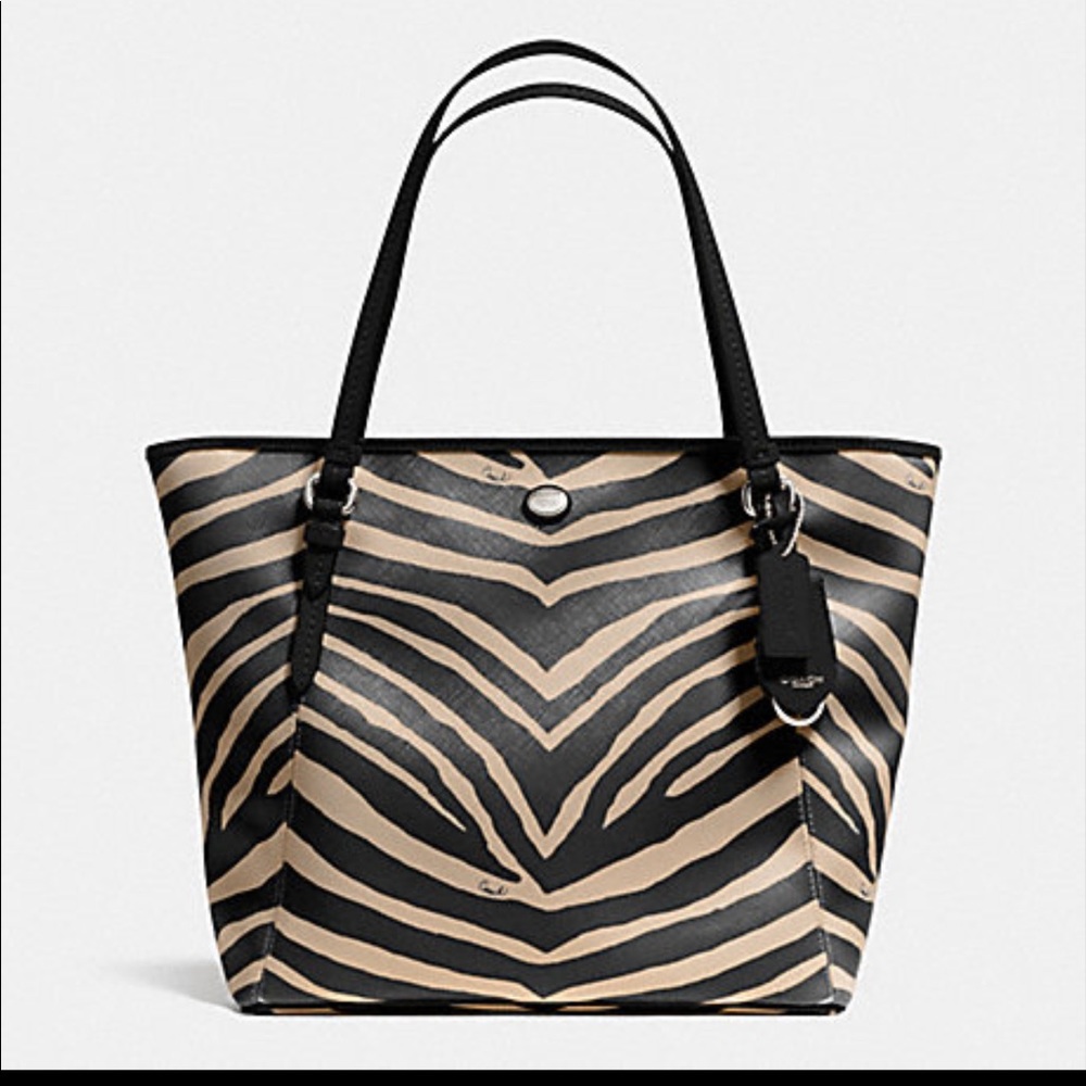 ❗️Sale❗️💝 Coach Peyton zebra print satchel